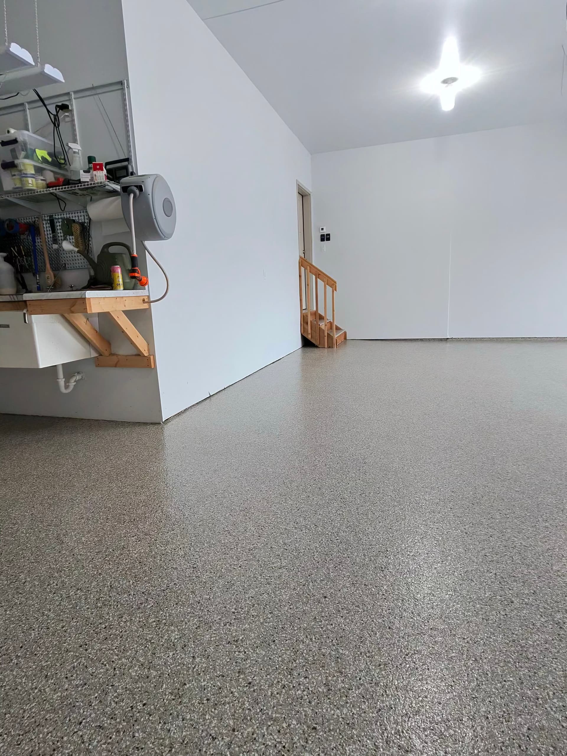 Lake Elmo Garage Floor Gets a Full Flake Coating Upgrade
