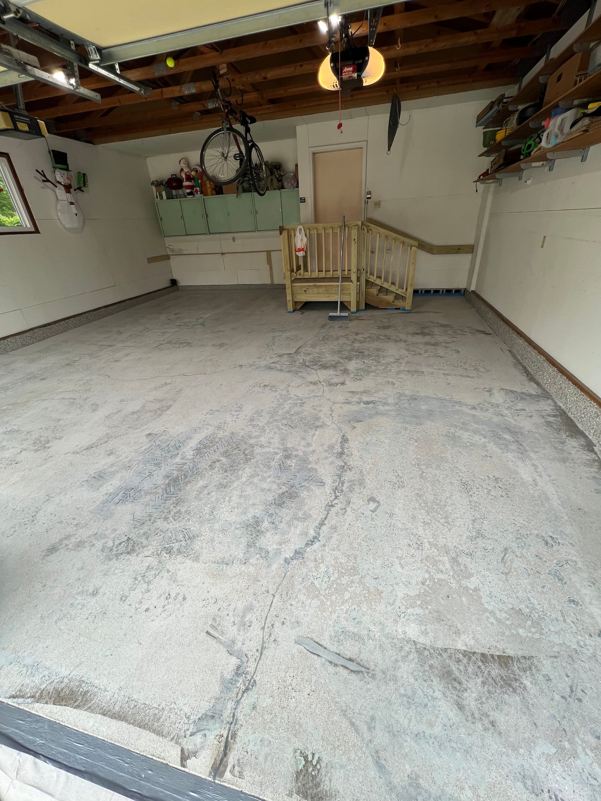 Gallery photos for Creekbed Flake Epoxy Garage Floor Upgrade in Hastings: Image #1