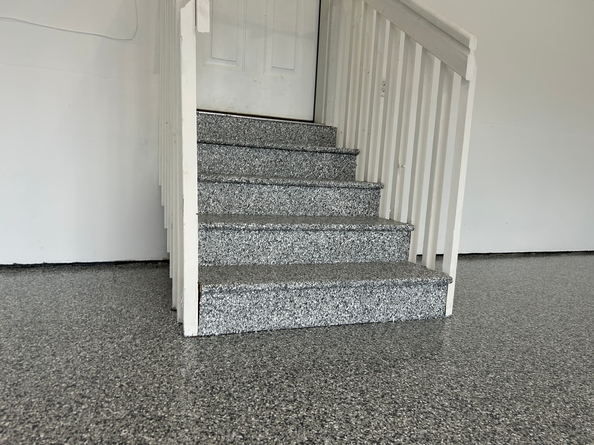 Gallery photos for Signature Flake Garage Floor System Finished in Woodbury: Image #1