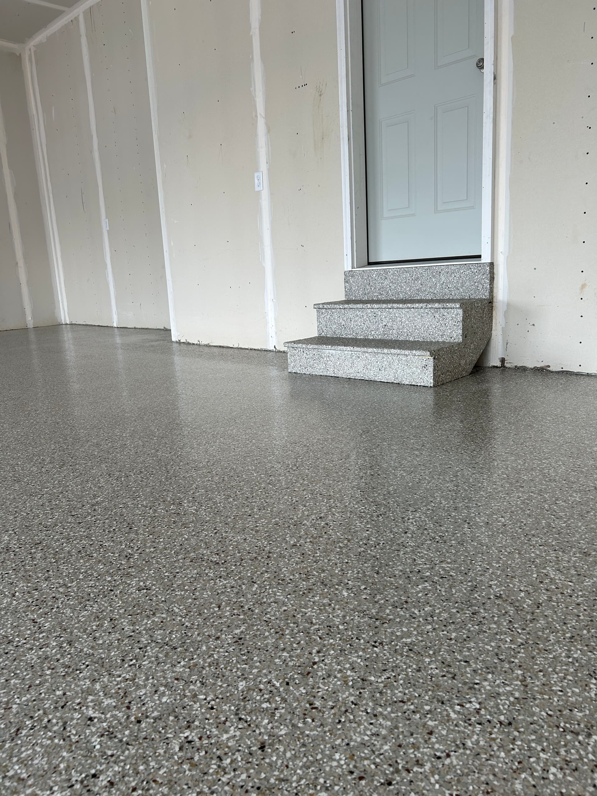 Gallery photos for Full Flake Epoxy Garage Floor That's Built to Take a Beating: Image #1